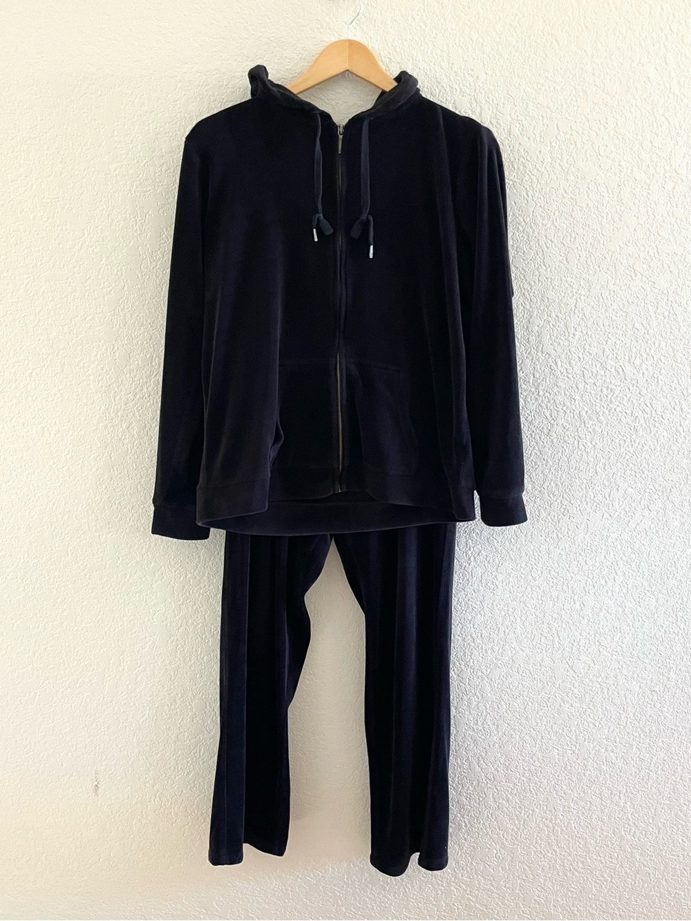 Vintage Y2K Black Velour Velvet Gloria Vanderbilt Zip Hoodie & Pants Set M / L